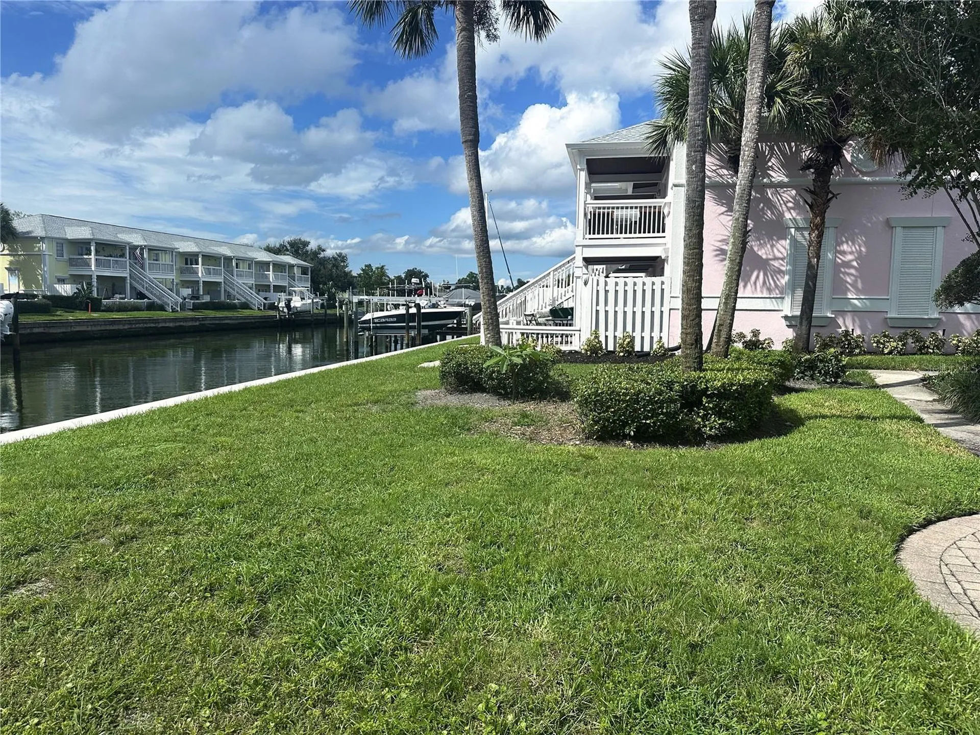 4859 Coquina Key Drive SE St Petersburg FL 33705