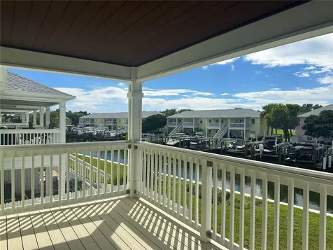 4859 Coquina Key Drive SE St Petersburg FL 33705