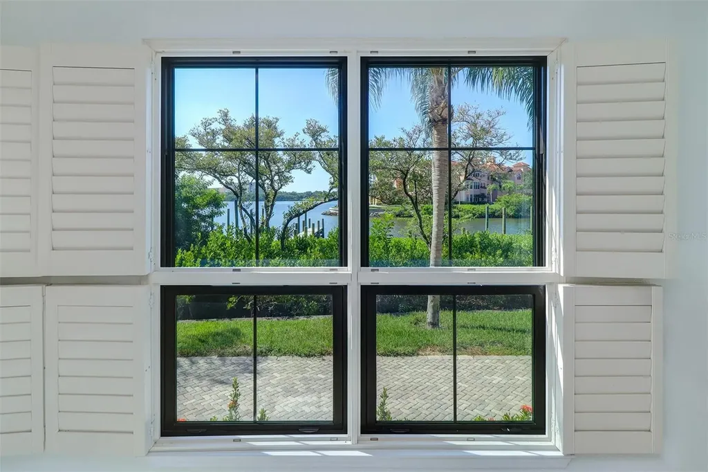 2757 Via Cipriani Clearwater FL 33764