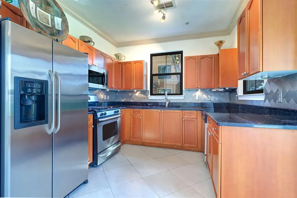 2757 Via Cipriani Clearwater FL 33764