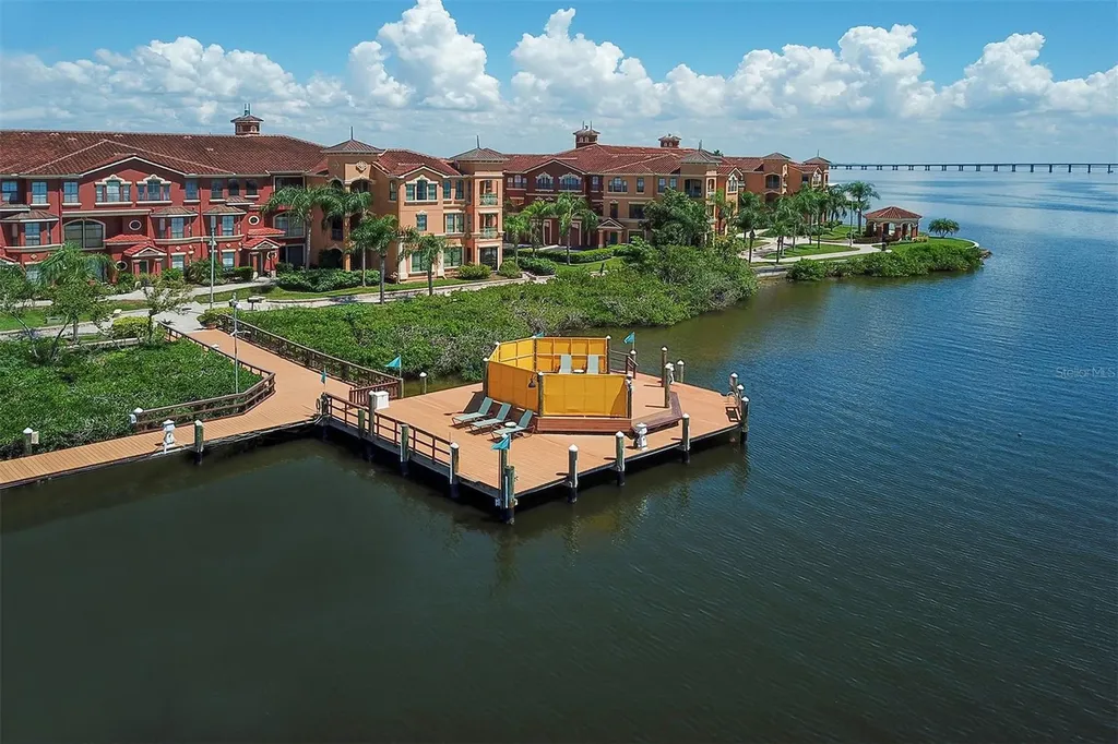 2757 Via Cipriani Clearwater FL 33764