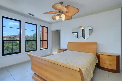 2757 Via Cipriani Clearwater FL 33764