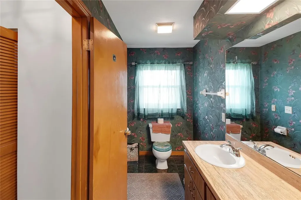 5 Magnolia Lane Yalaha FL 34797