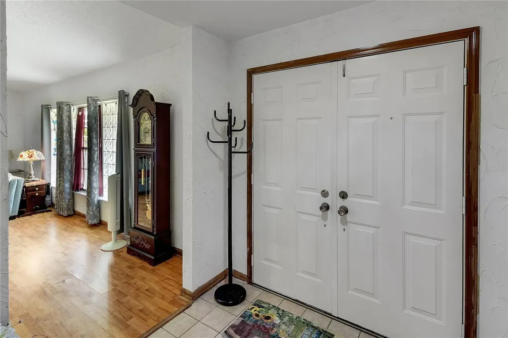 5 Magnolia Lane Yalaha FL 34797