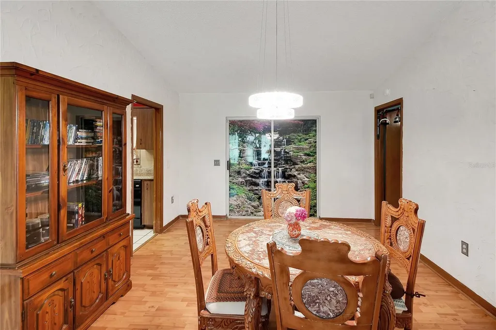 5 Magnolia Lane Yalaha FL 34797