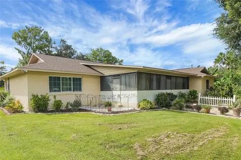5 Magnolia Lane Yalaha FL 34797