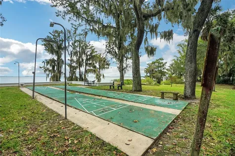 5 Magnolia Lane Yalaha FL 34797