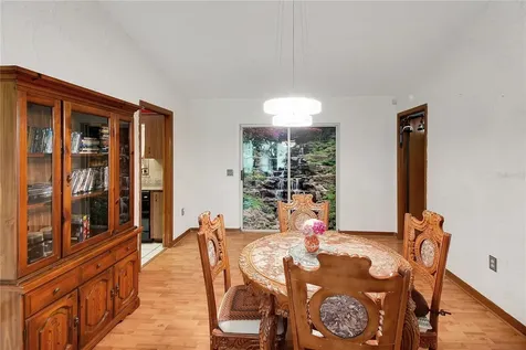 5 Magnolia Lane Yalaha FL 34797