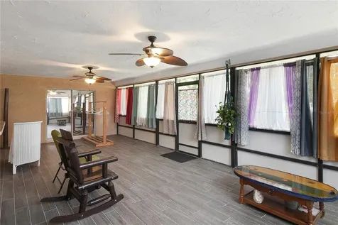 5 Magnolia Lane Yalaha FL 34797