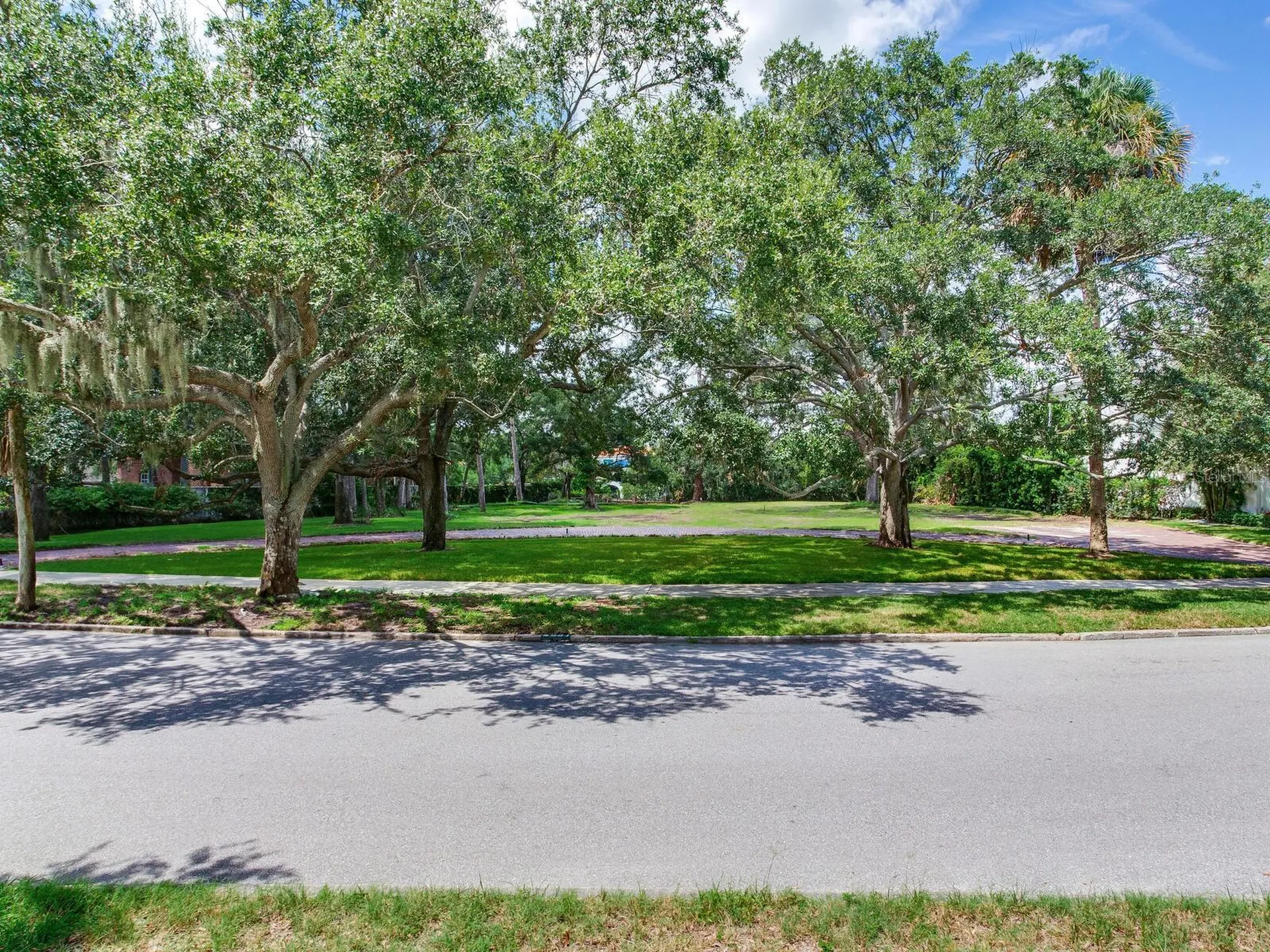 5001 S Shore Crest Circle Tampa FL 33609
