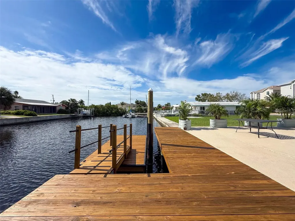 13738 Victor Avenue Hudson FL 34667