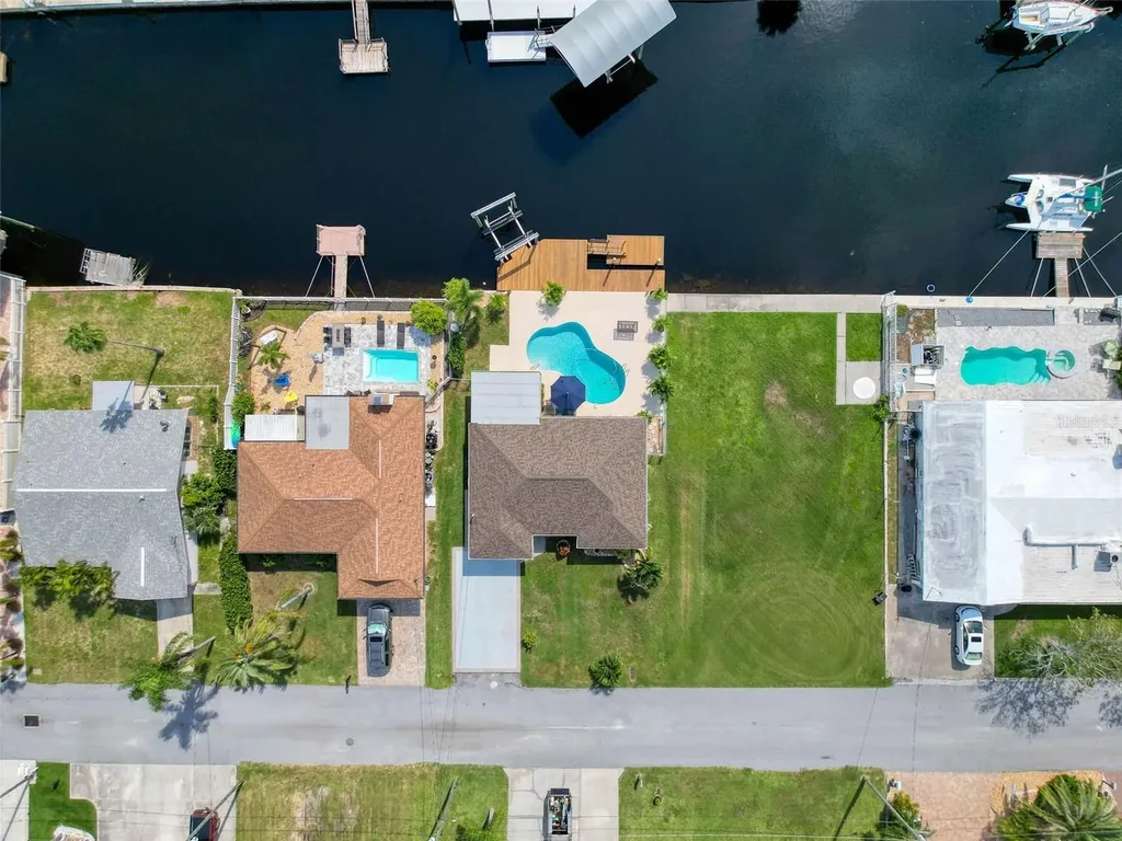 13738 Victor Avenue Hudson FL 34667