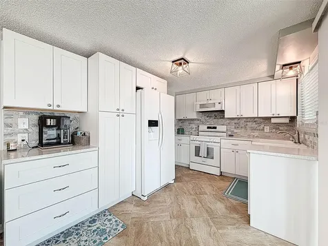 13738 Victor Avenue Hudson FL 34667