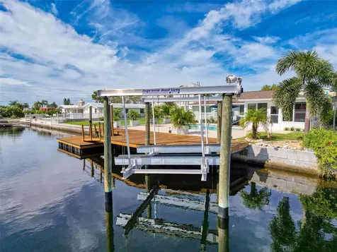 13738 Victor Avenue Hudson FL 34667
