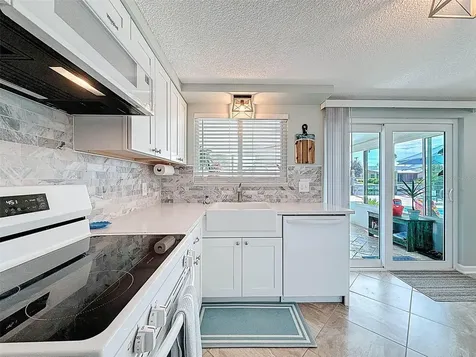 13738 Victor Avenue Hudson FL 34667