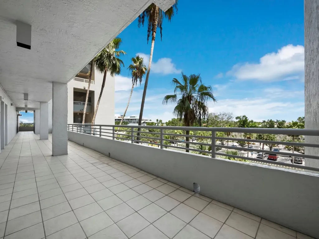 210 Sands Point Road Longboat Key FL 34228