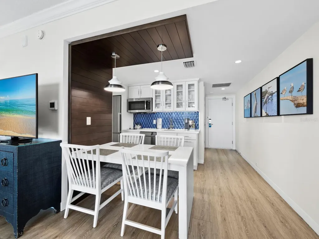 210 Sands Point Road Longboat Key FL 34228