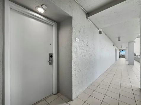 210 Sands Point Road Longboat Key FL 34228