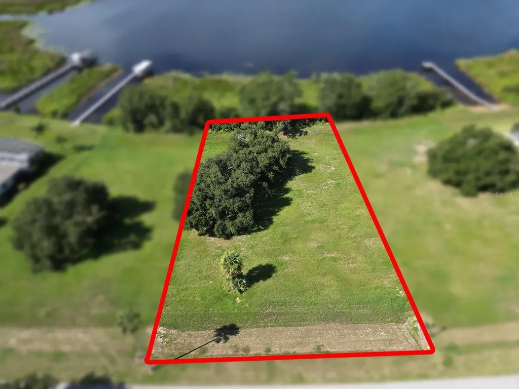 Royal Palm Drive Groveland FL 34736