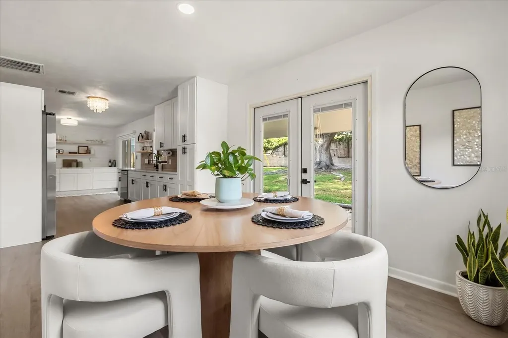 611 Bryan Court Altamonte Springs FL 32701