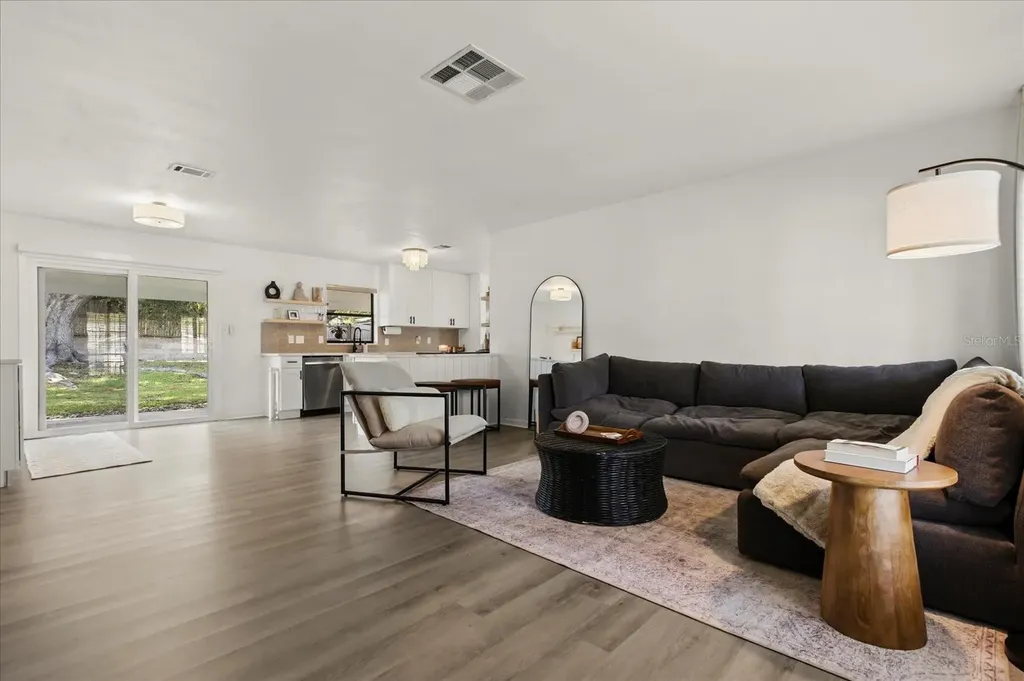 611 Bryan Court Altamonte Springs FL 32701