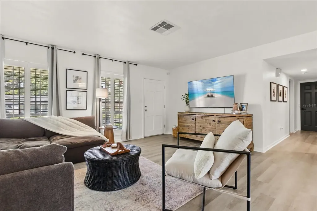 611 Bryan Court Altamonte Springs FL 32701