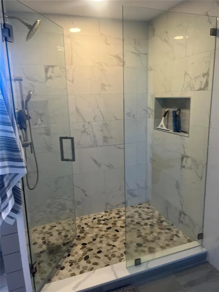 24 Oakwood Drive N Englewood FL 34223