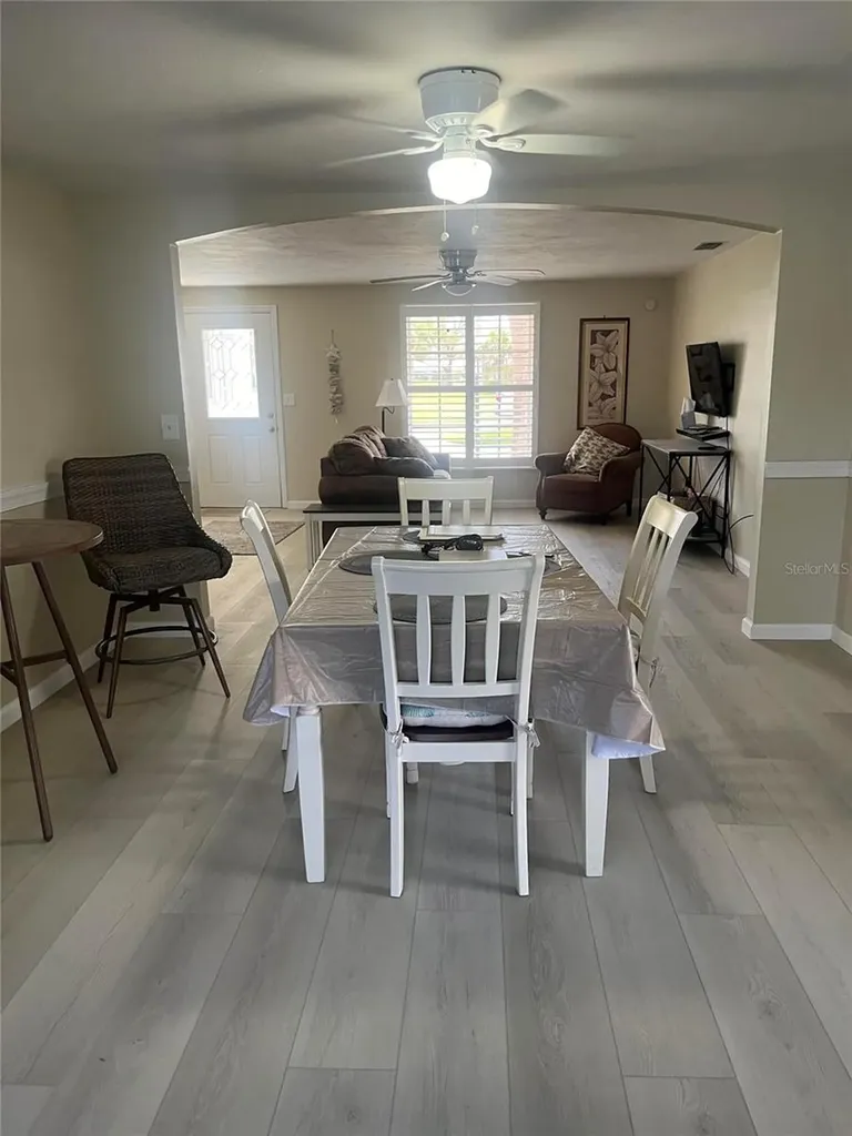 24 Oakwood Drive N Englewood FL 34223