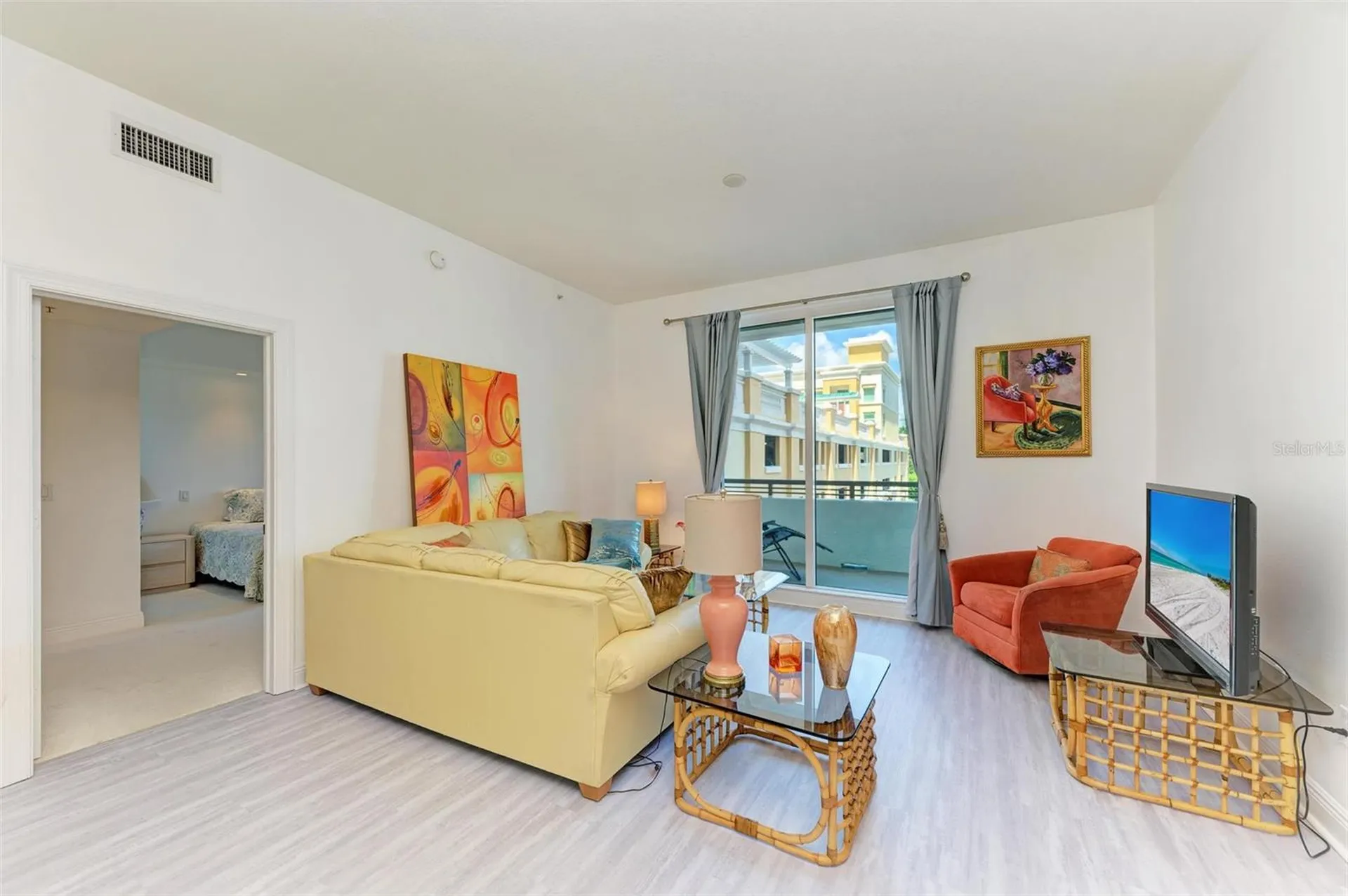800 N Tamiami Trail Sarasota FL 34236
