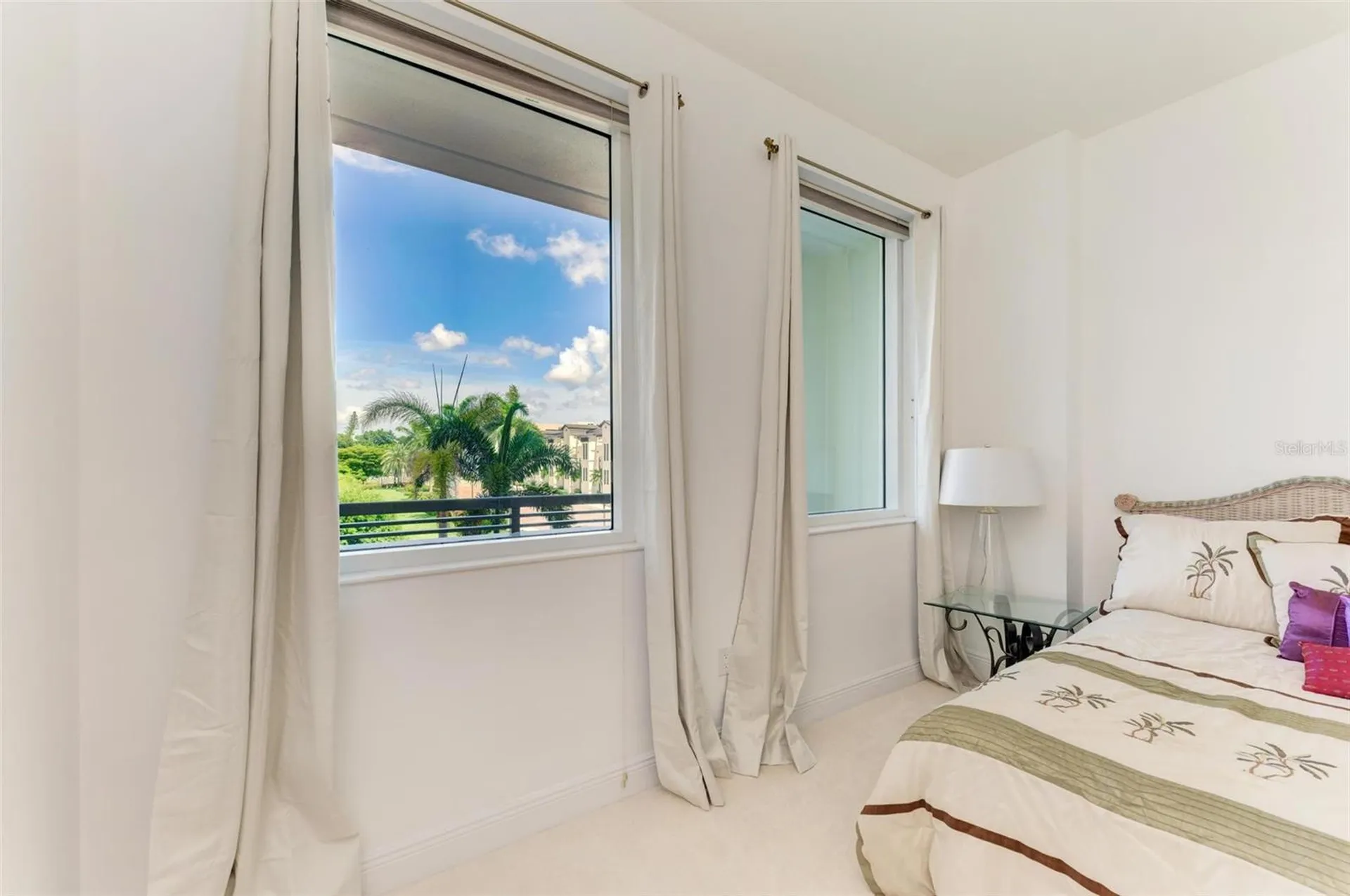 800 N Tamiami Trail Sarasota FL 34236