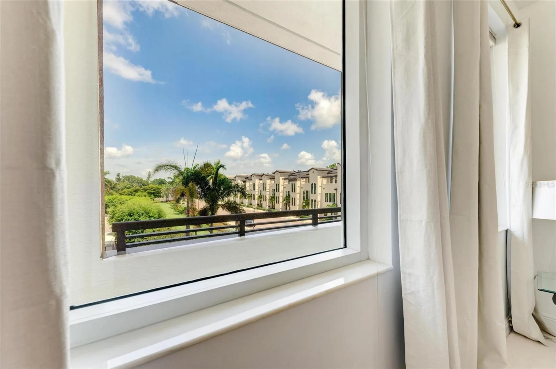 800 N Tamiami Trail Sarasota FL 34236