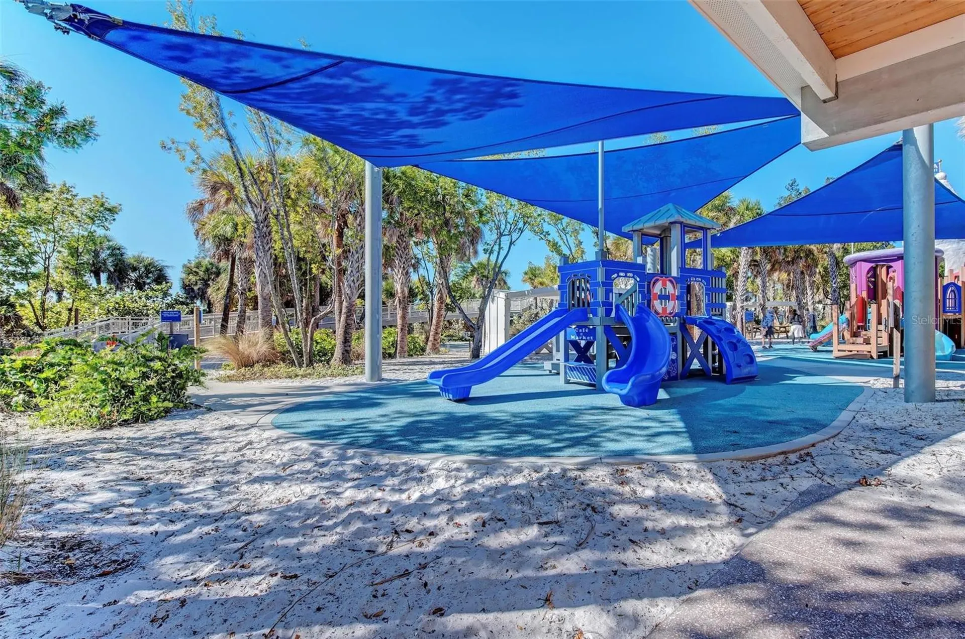 800 N Tamiami Trail Sarasota FL 34236