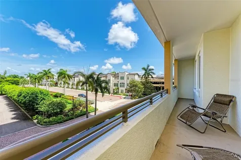 800 N Tamiami Trail Sarasota FL 34236