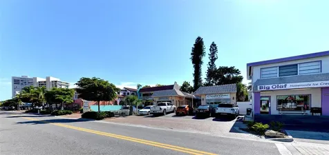 800 N Tamiami Trail Sarasota FL 34236