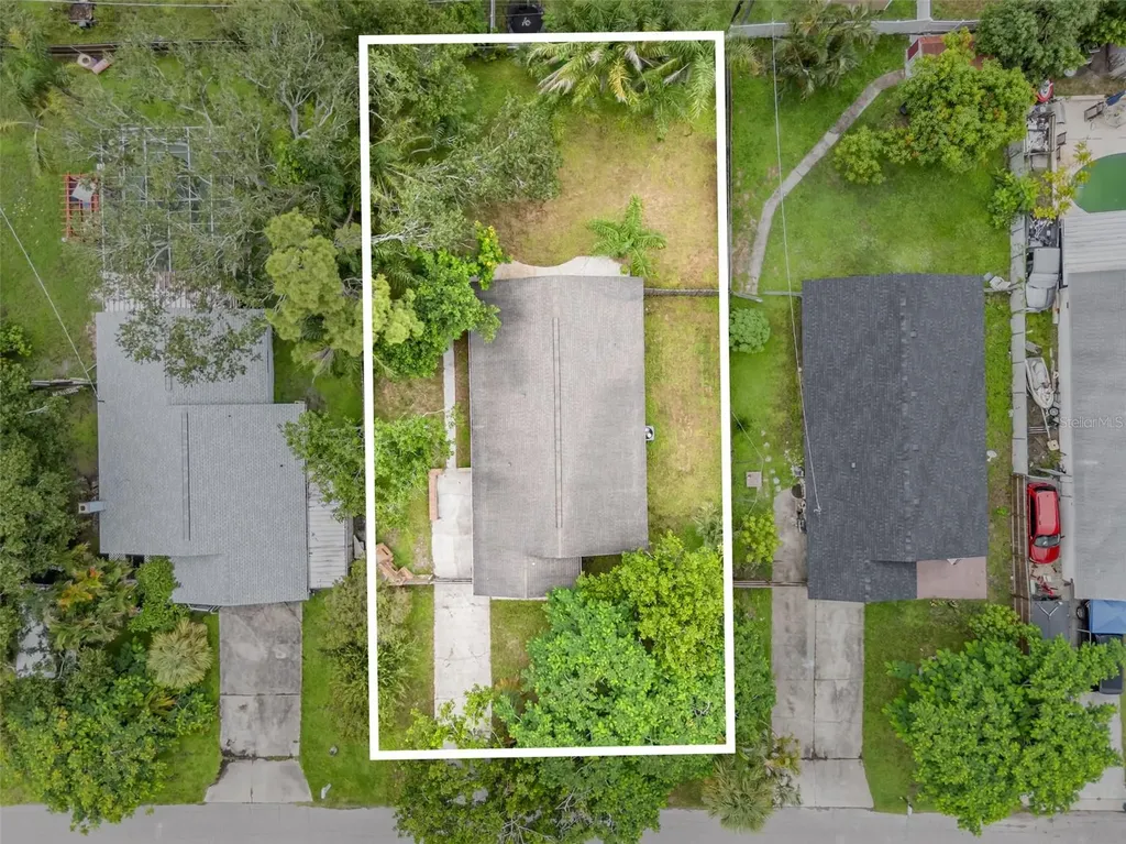 711 64th Avenue Drive E Bradenton FL 34203