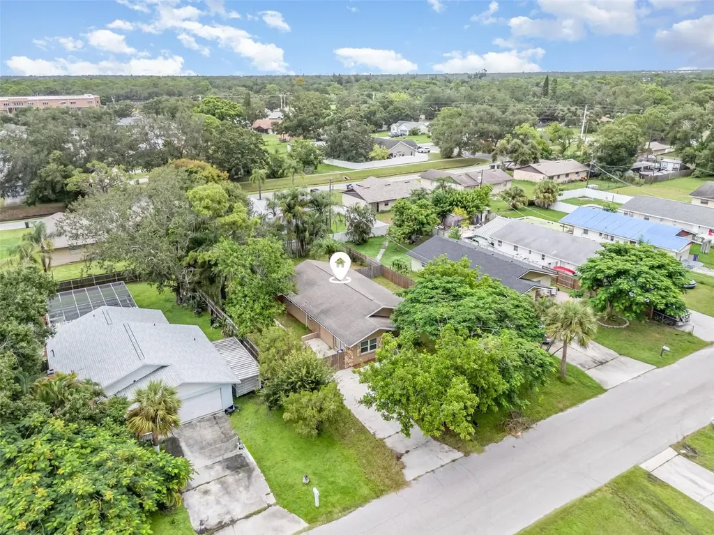 711 64th Avenue Drive E Bradenton FL 34203