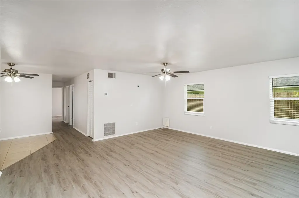 711 64th Avenue Drive E Bradenton FL 34203