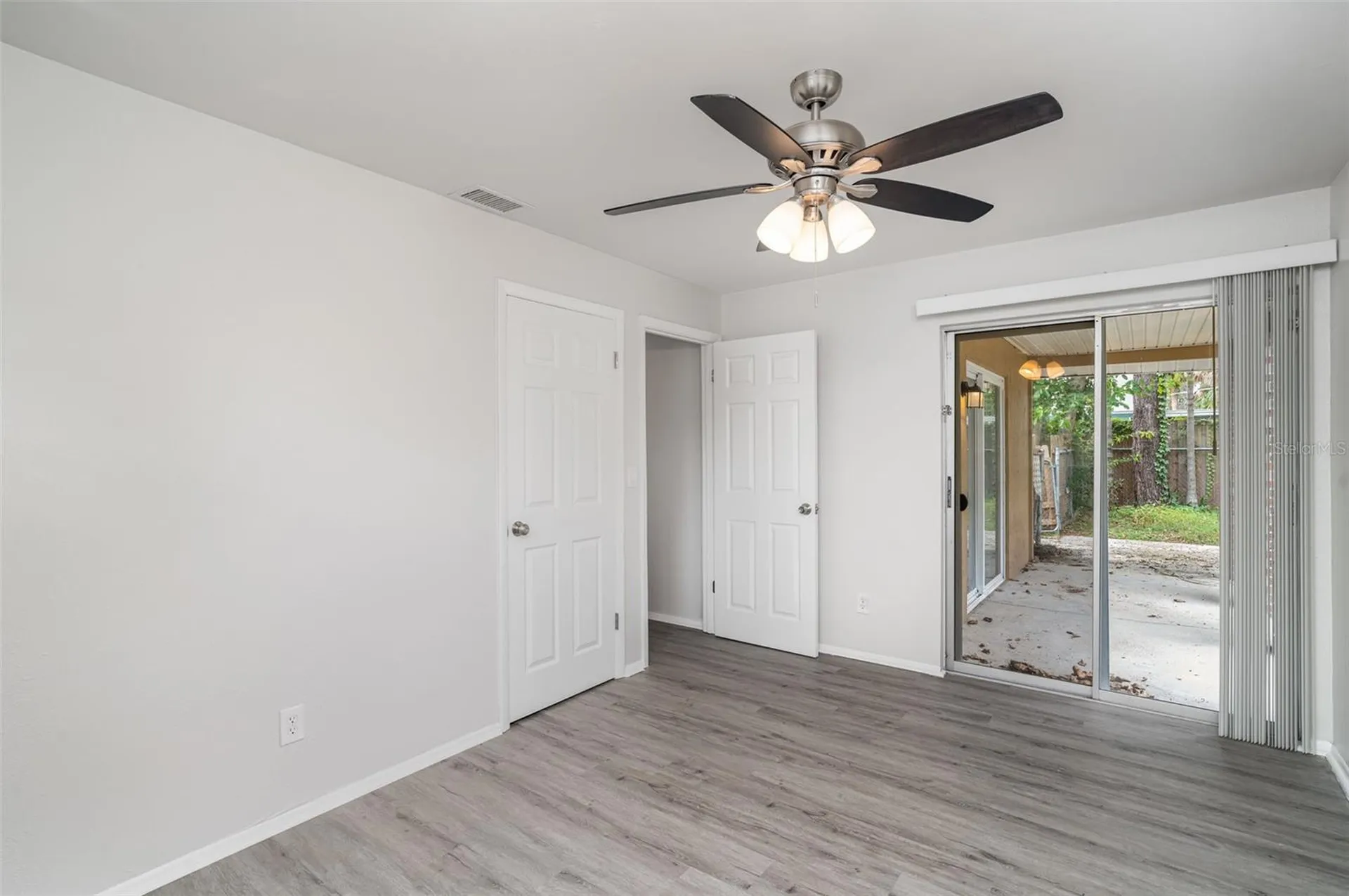 711 64th Avenue Drive E Bradenton FL 34203