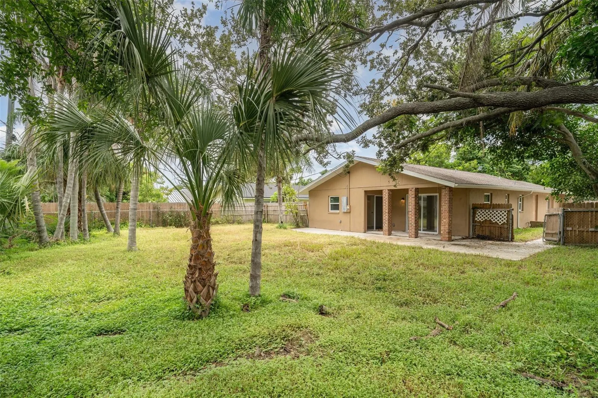 711 64th Avenue Drive E Bradenton FL 34203
