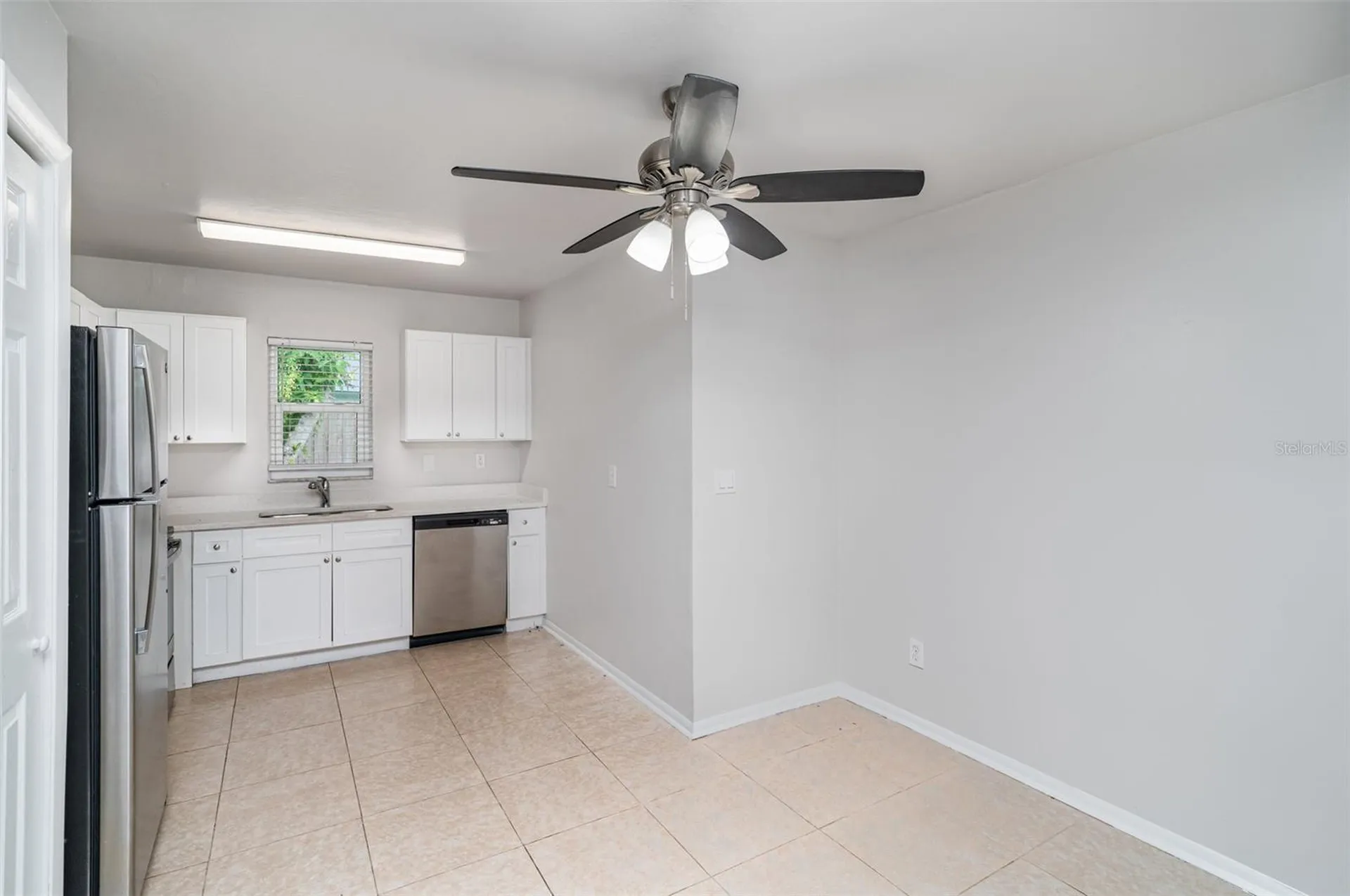 711 64th Avenue Drive E Bradenton FL 34203