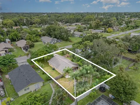 711 64th Avenue Drive E Bradenton FL 34203