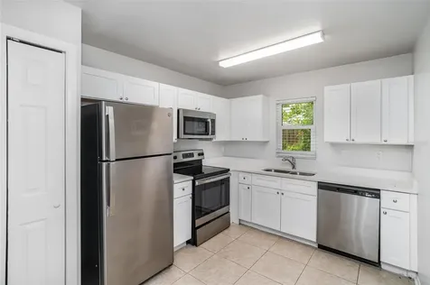 711 64th Avenue Drive E Bradenton FL 34203