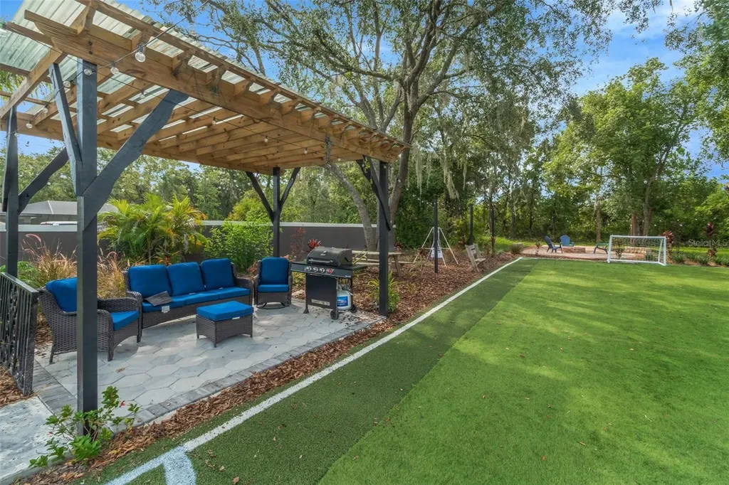 416 W Socrum Loop Road Lakeland FL 33809