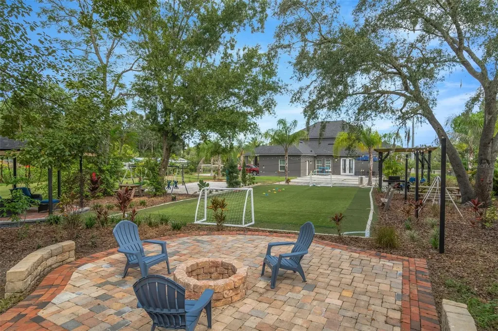 416 W Socrum Loop Road Lakeland FL 33809