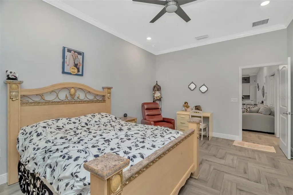 416 W Socrum Loop Road Lakeland FL 33809