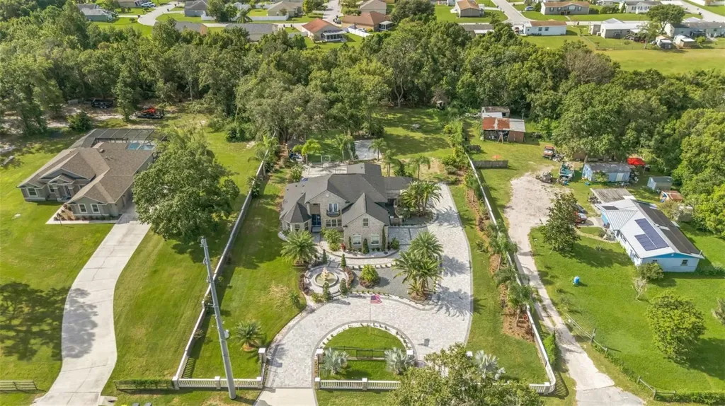 416 W Socrum Loop Road Lakeland FL 33809