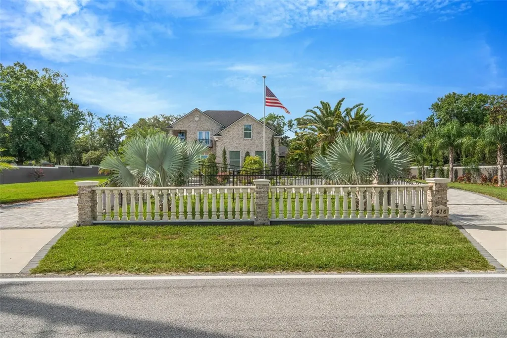 416 W Socrum Loop Road Lakeland FL 33809