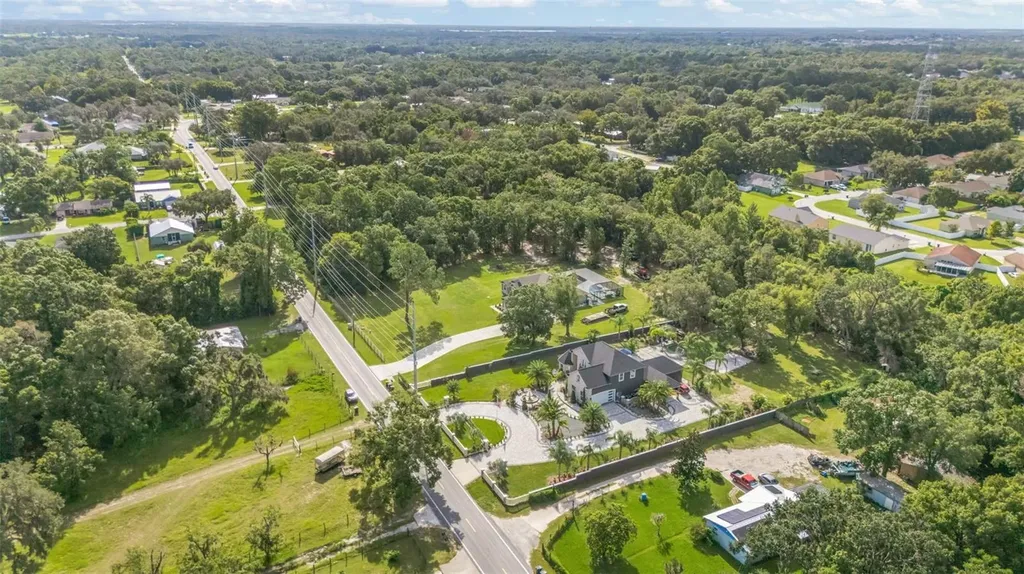 416 W Socrum Loop Road Lakeland FL 33809
