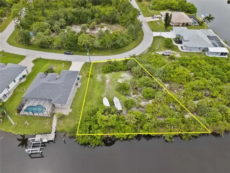 8050 Santa Cruz Drive Port Charlotte FL 33981