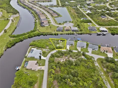 8050 Santa Cruz Drive Port Charlotte FL 33981